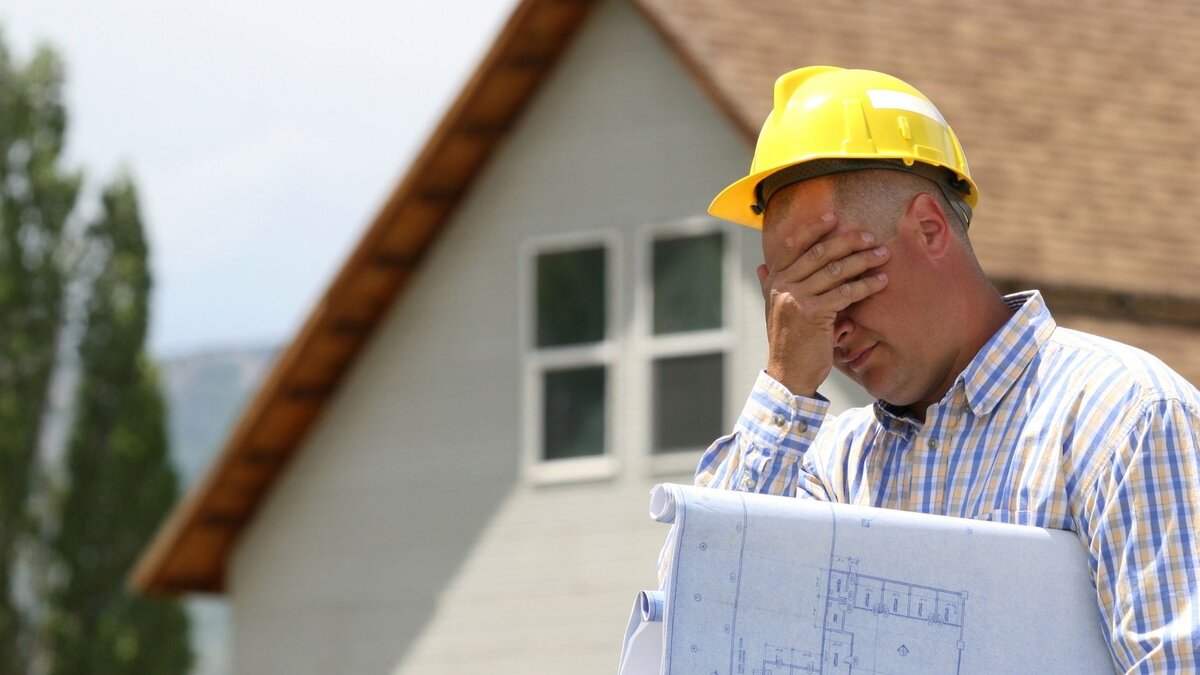 Это не Алексей конечно же, а просто мужик из фотостока