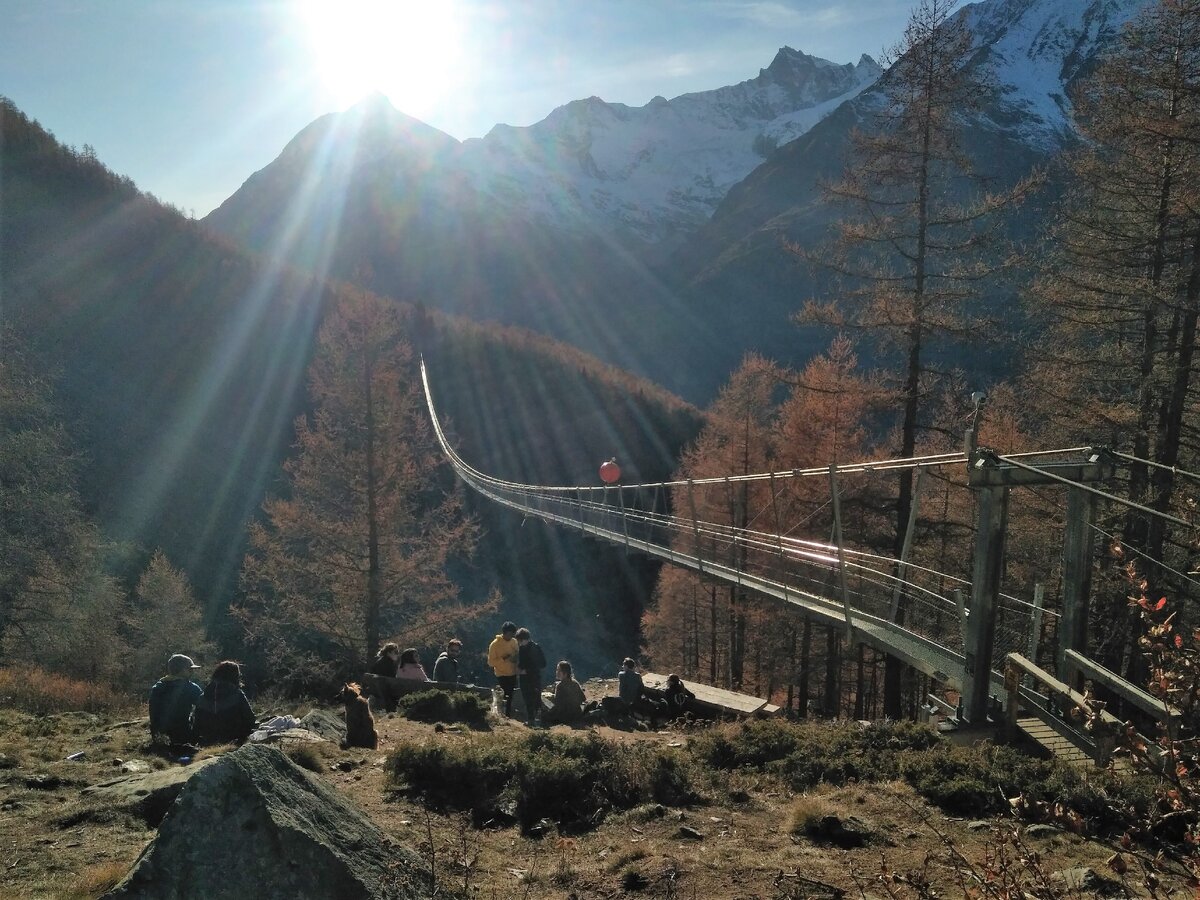 Путь через мост в сторону Церматта