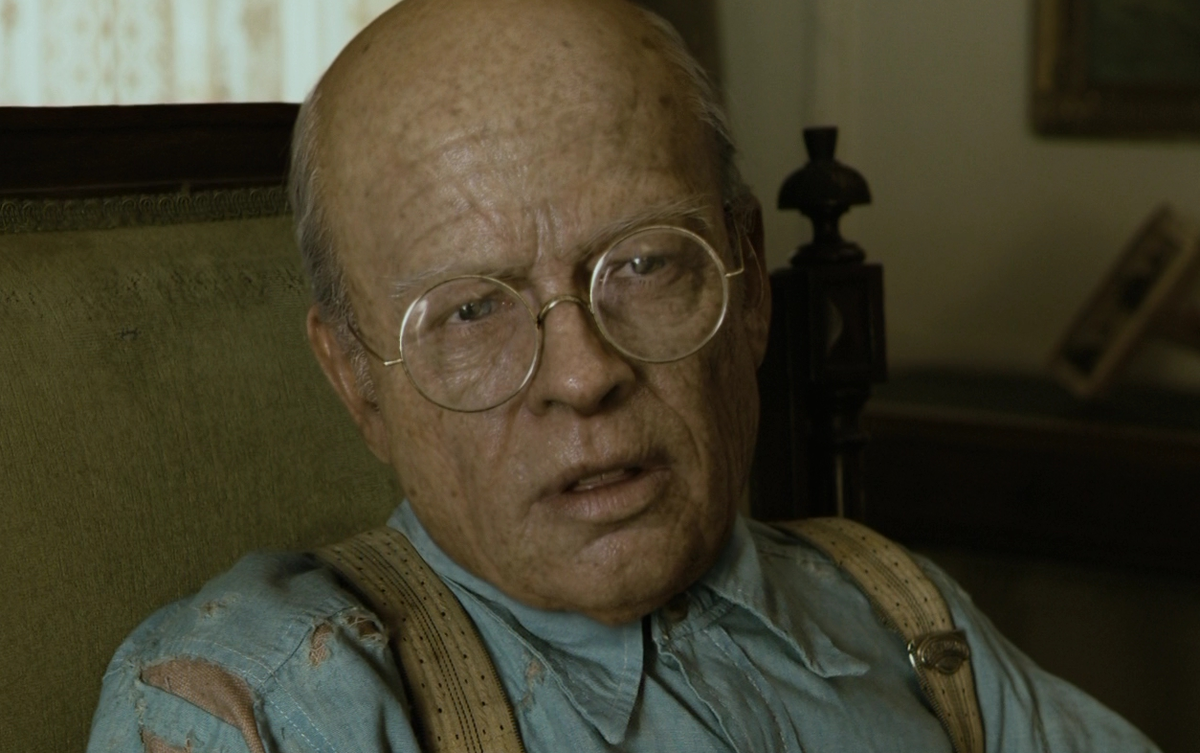 Сразу же навевает Бенджамином Баттоном 