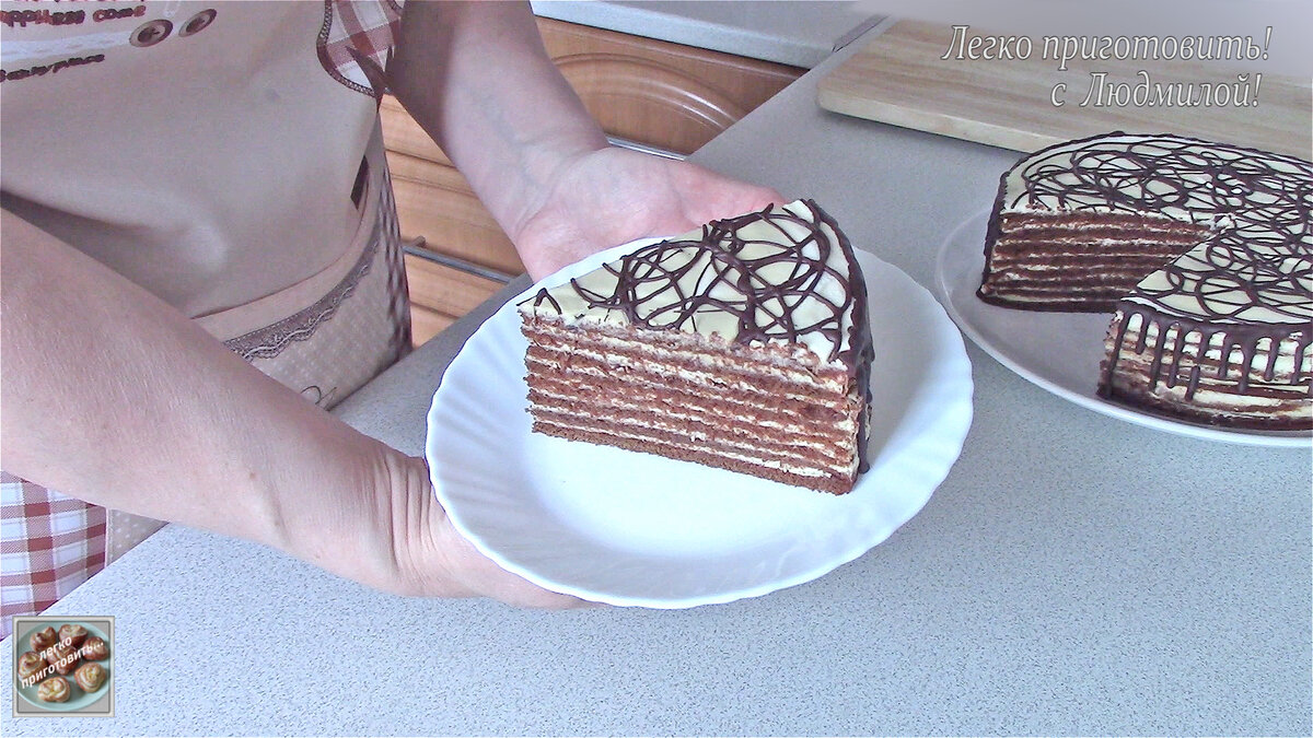 Листайте фото в галерее вправо.