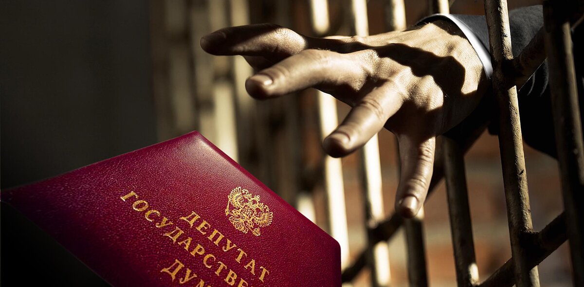 Коллаж на обложке: Анна Бабич