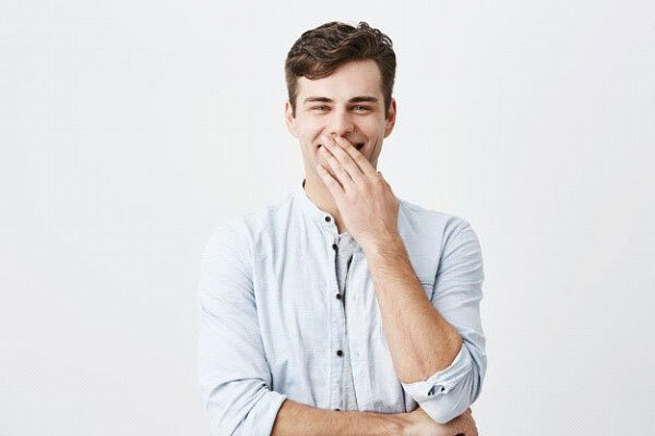 Рассмотрим инструменты, которые помогают людям не стесняться улыбки