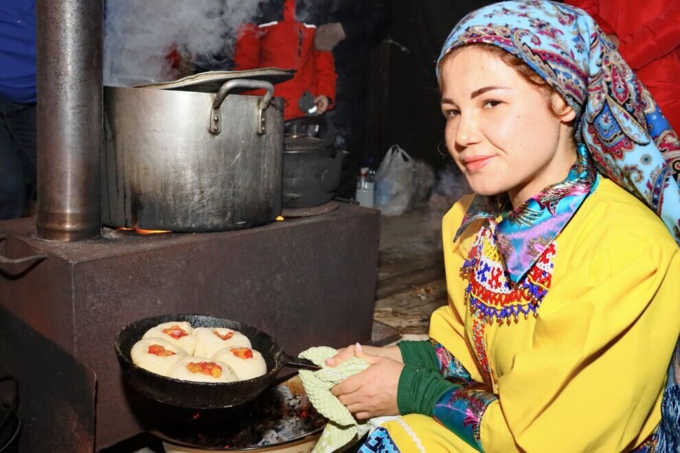    В Салехарде в День народного единства на Гастрономическом концерте угощали национальными блюдами