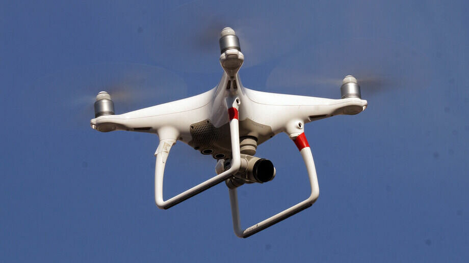     Технику доработали с учетом военных задач.