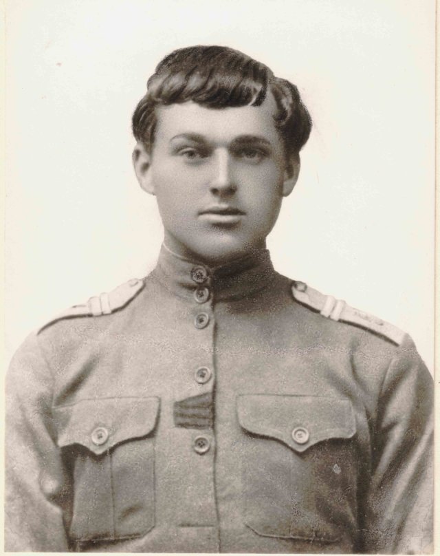 Драгун Каргопольского полка К. Рокоссовский. 1916 год