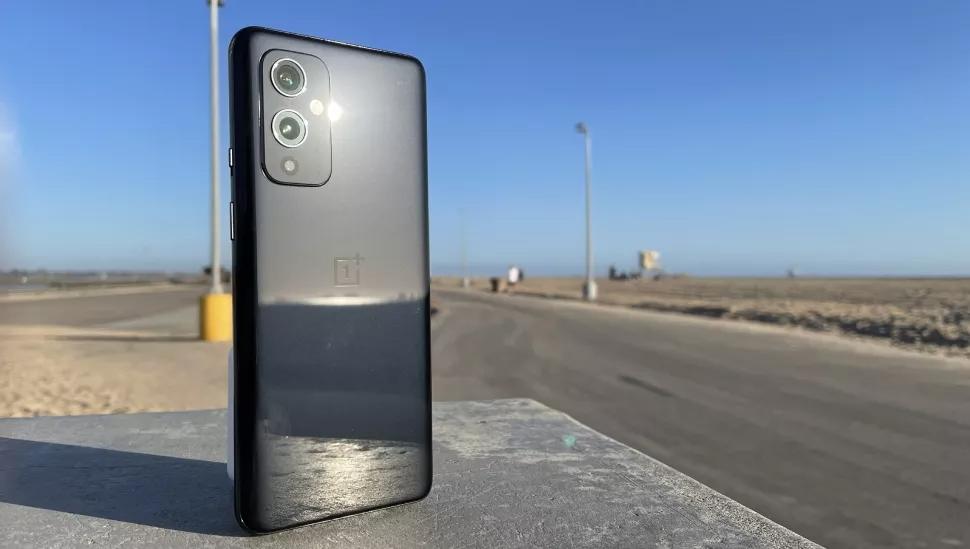    OnePlus 9