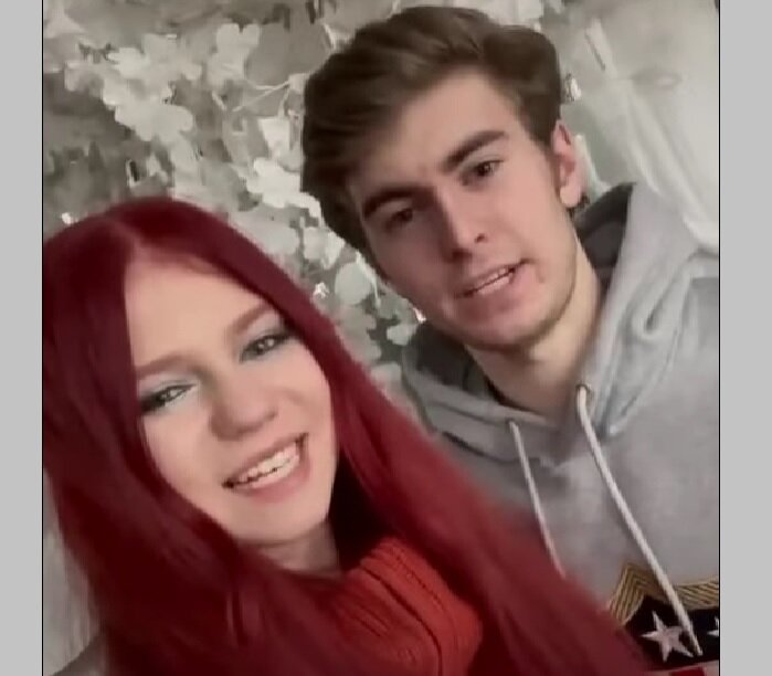 Александра Трусова и Марк Кондратюк передают поздравления болельщикам