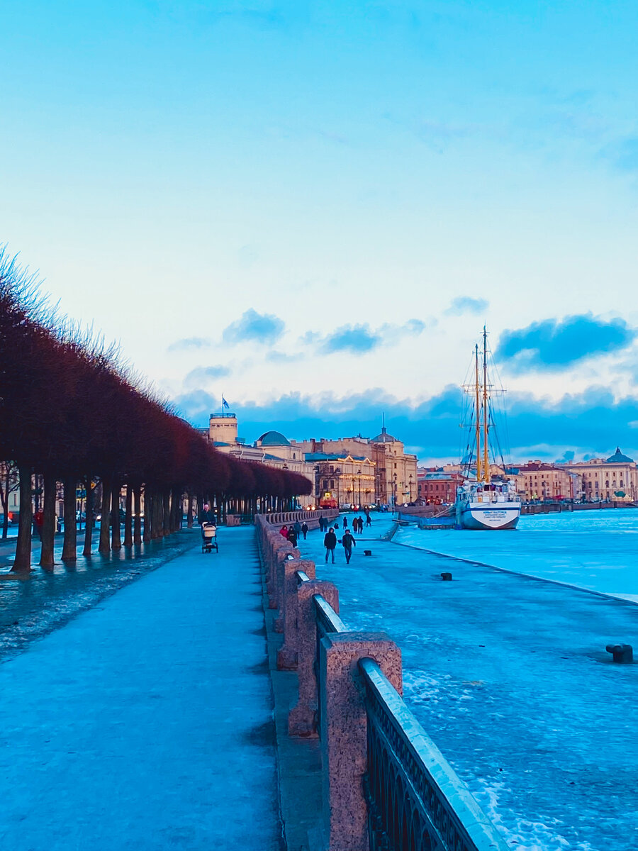 Фото автора канала Переехала на Васильевский! 08-01-2023