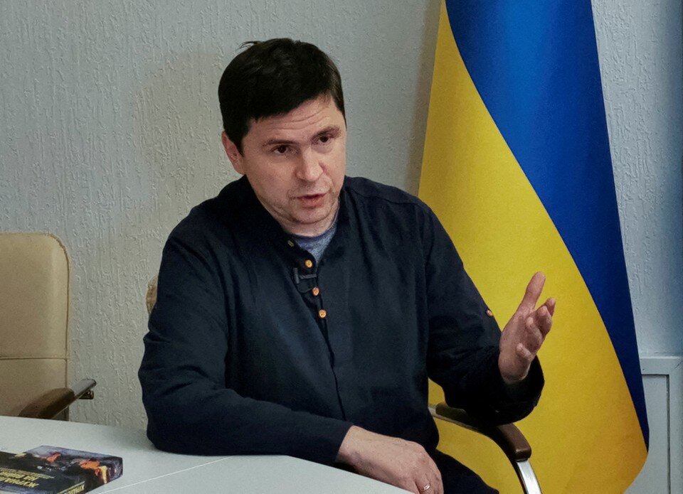     Советник главы офиса президента Украины Михаил Подоляк.  REUTERS