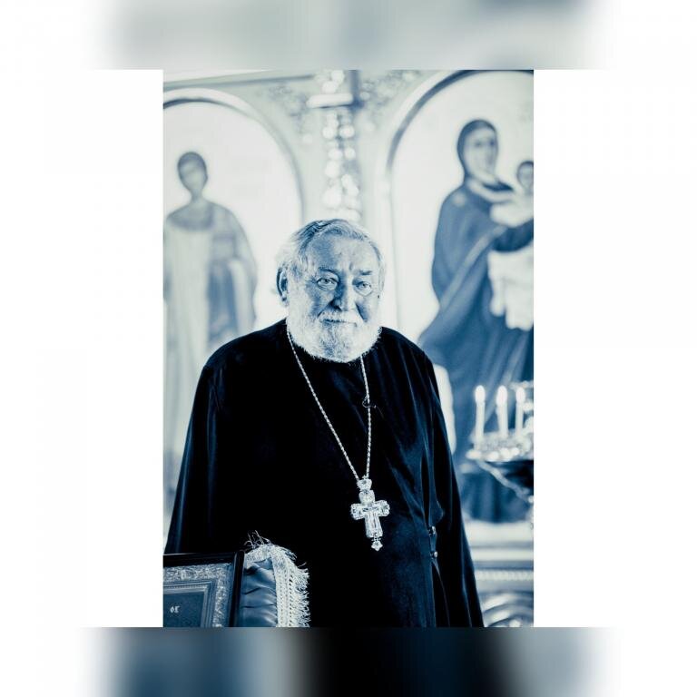     В комаричской Радогощи отошел к господу 67-летний настоятель Успенского храма Владимир Фирман avchernov