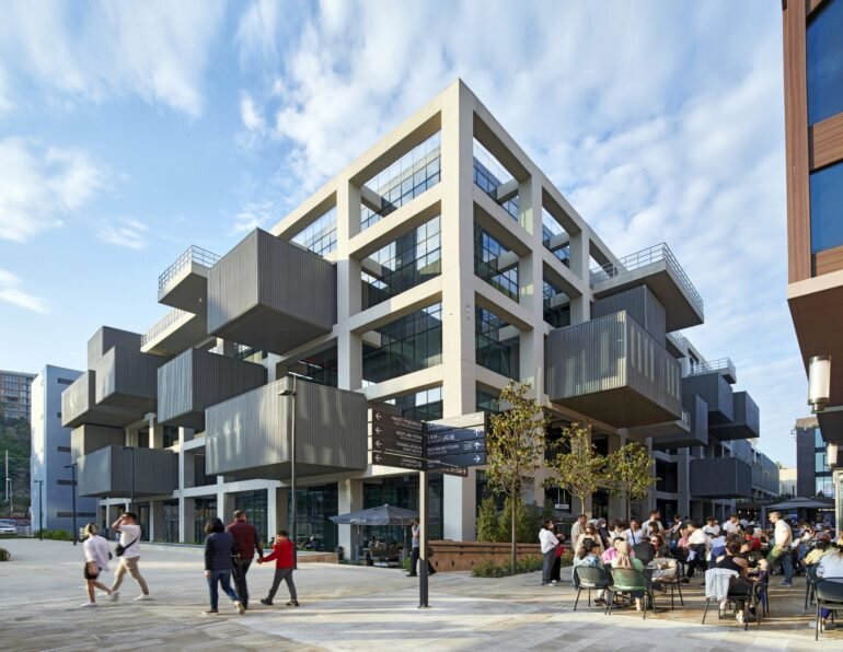 Стамбульский Музей живописи и скульптуры Turk.Expert  📷
