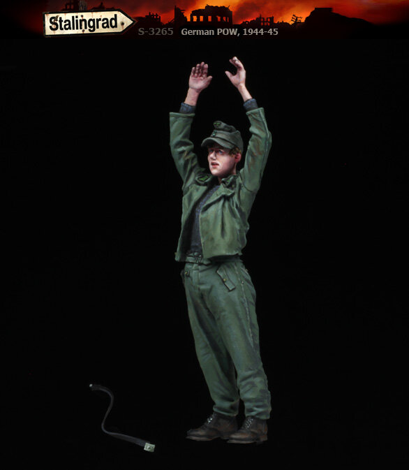 Сдающиеся немцы от Сталинграда, Камаз "Мастер" от Звезды в 43 и 72 масштабах, свежая порция от АДВ и другие новинки сборных моделей.