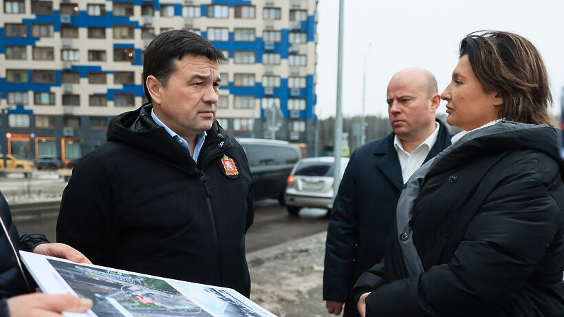    Губернатор. Разворотная автобусная площадка у станции Котельники ©Константин Семенец Пресс-служба Губернатора и Правительства Московской области