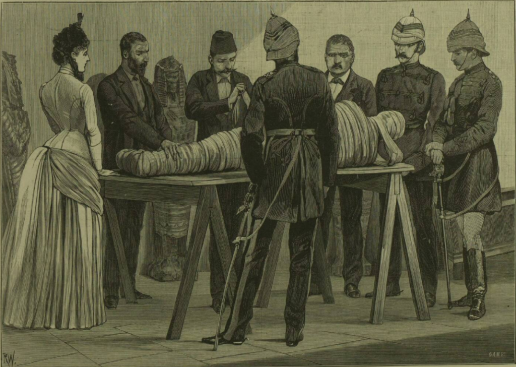 Разворачивание мумии.