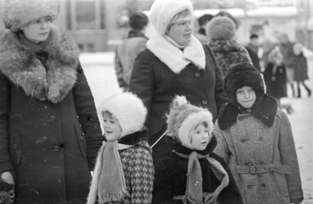 Как одевались зимой советские люди во времена моего детства в 70-80-х годах  | Игрушка Ёлочная | Дзен