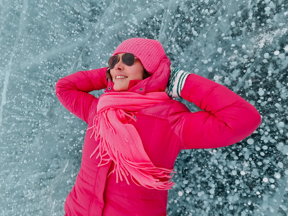 Лед в п. Большое Голоустное славится пузырьками