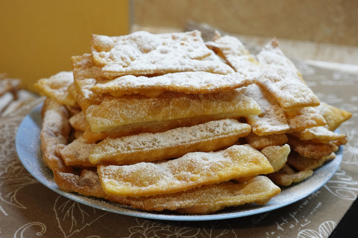 рецепт хвороста хрустящего без молока. воздушный хворост. розанцы хворост. рецепт хвороста хрустящего без молока. рецепт хвороста хрустящего без молока.