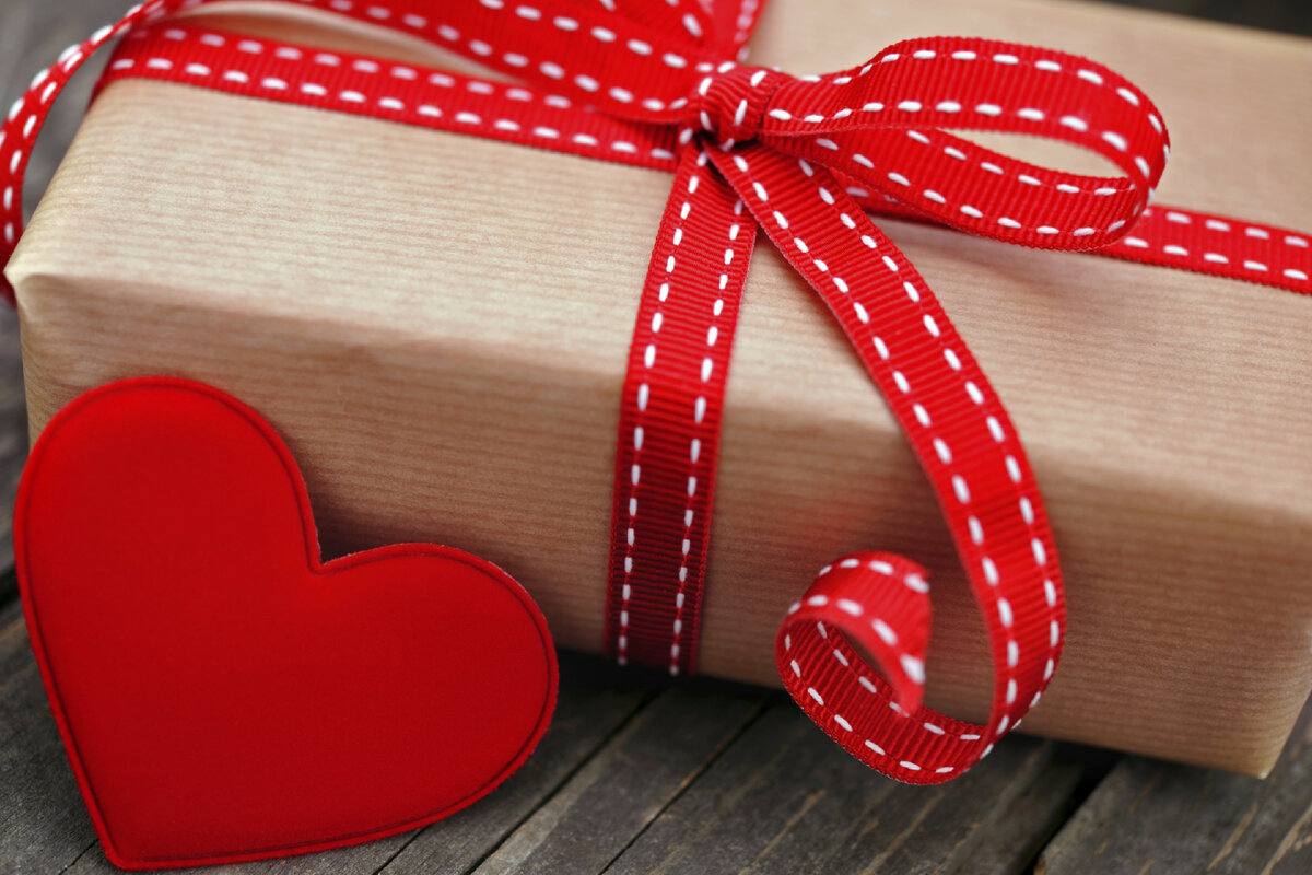 Как упаковать подарок на День Святого Валентина: 15 идеальных вариантов