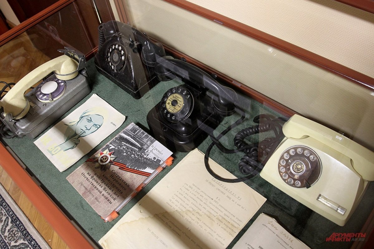    Остросюжетная работа. Кто и как хранит секреты высотки на Смоленке?