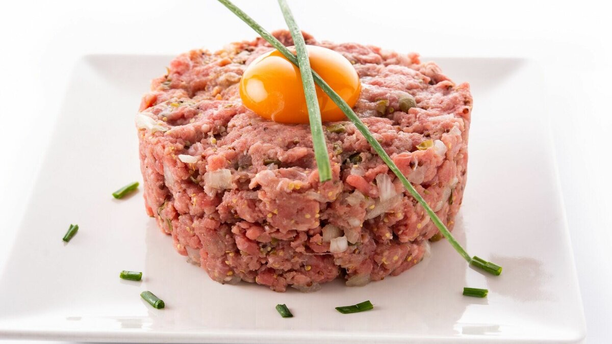     В ходе осмотра партии мясной продукции, поступившей в адрес индивидуального предпринимателя из Комсомольска-на-Амуре, ветеринарными специалистами филиала «Комсомольская горСББЖ» выявлена продукция с истекшим сроком годности.