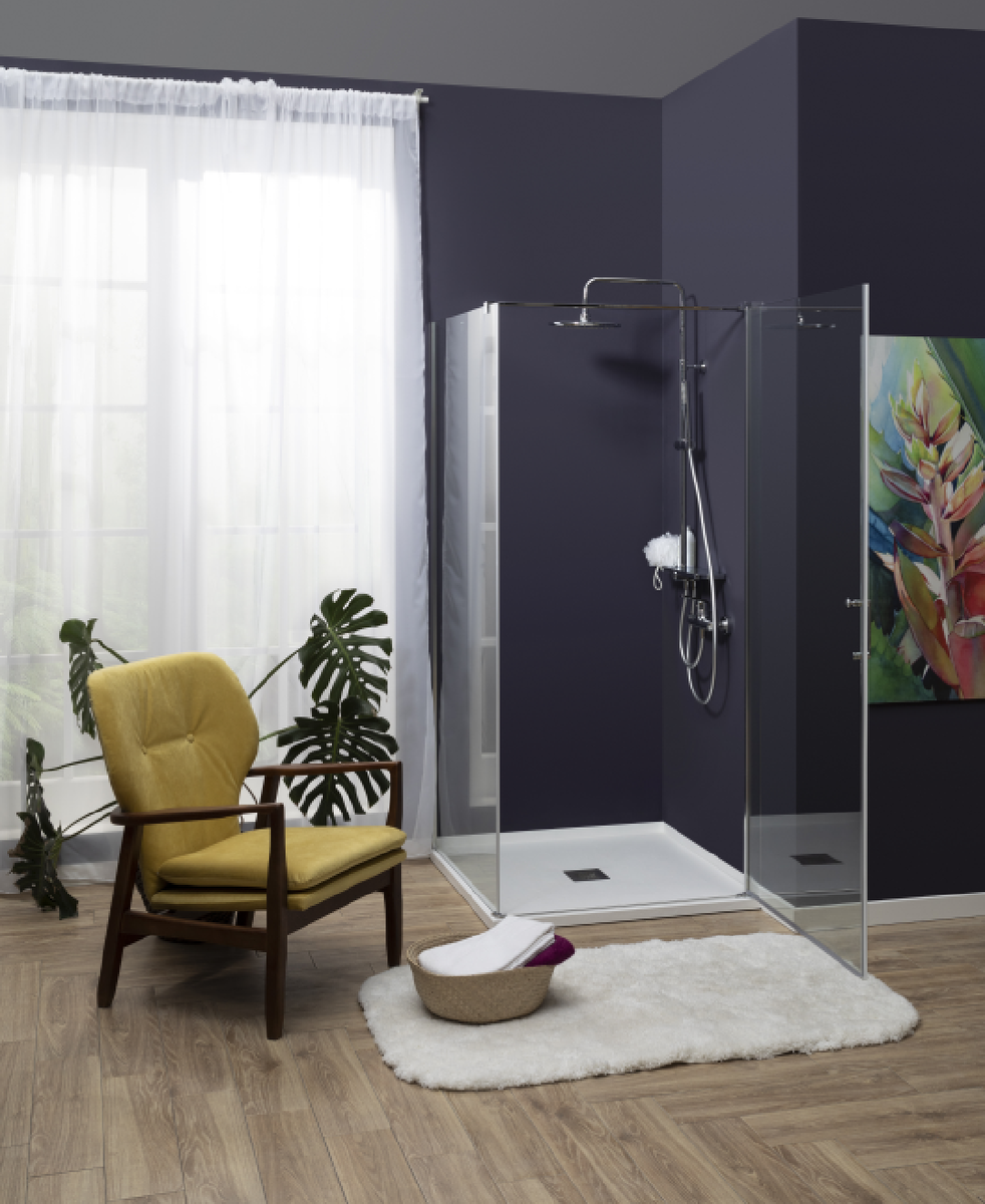 Пример интерьера ванной комнаты от Aquanet. На фото душевой уголок Aquanet Cinetic. 