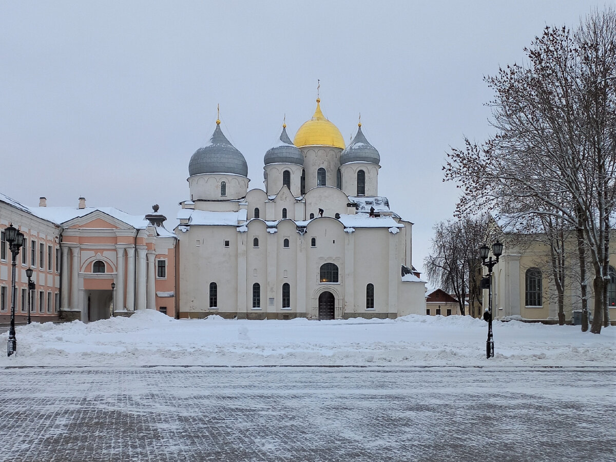 Новгородский кремль – наиболее интересные исторические здания Детинца |  Страницы истории | Дзен