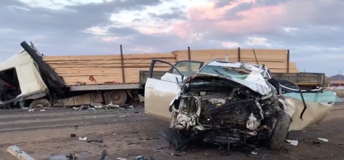    В Саракташе после столкновения «Lexus» и грузовика «DAF» погибла 23-летняя девушка Белов Михаил Александрович