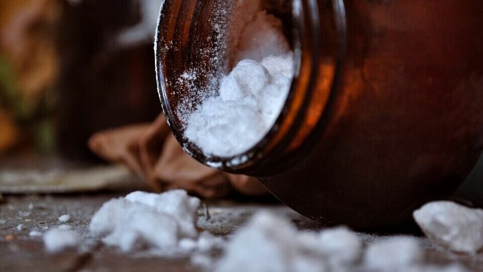     Эти химикаты необходимы для производства чипов.