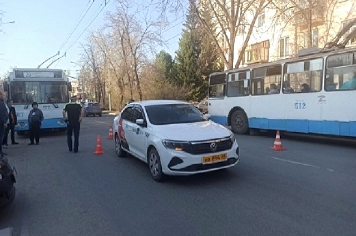    12-летнюю девочку-пешехода сбили в Екатеринбурге