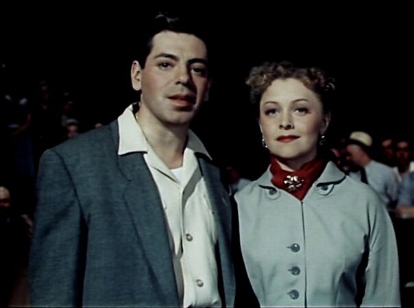 Кадр из фильма "Мы с вами где-то встречались" 1954 год. 