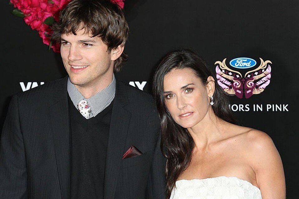 Эштон Катчер со своей бывшей супругой Деми Мур