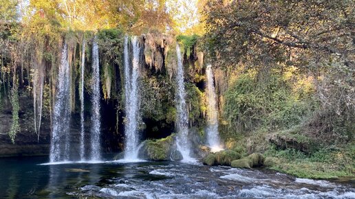 Прекрасный водопад в Турции Анталия