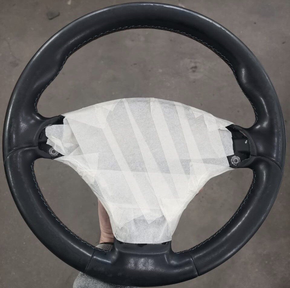 вот это руль от Бмв Х 5 М , подготовка к покраске