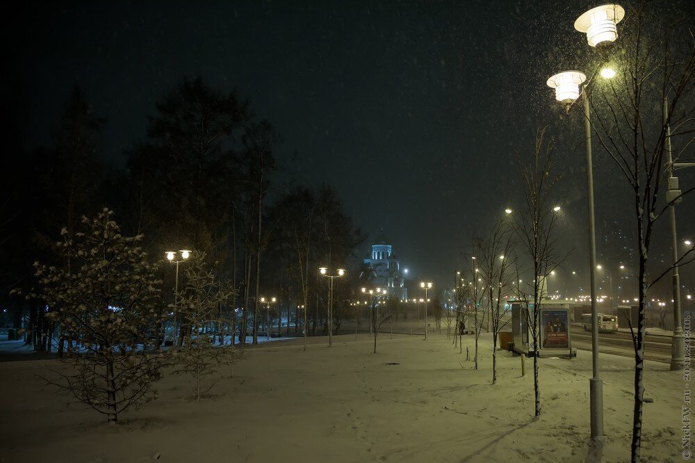 Снегопад в Солнцево © NickFW.ru - 20.11.2020г.