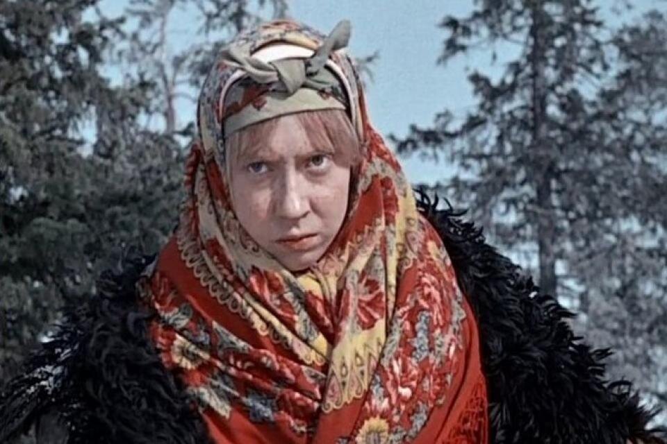 Инна Чурикова в роли Марфушеньки  (фильм - сказка "Морозко" режиссёр А. Роу, 1964)