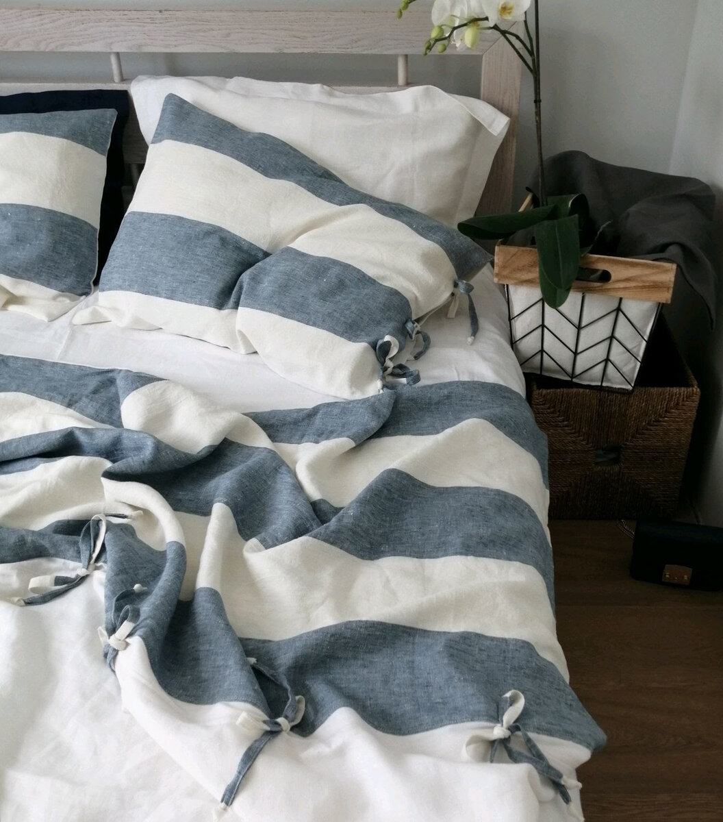 На фото: постельное бельё, магазин Постельное белье льняное & сатин (Bestu)