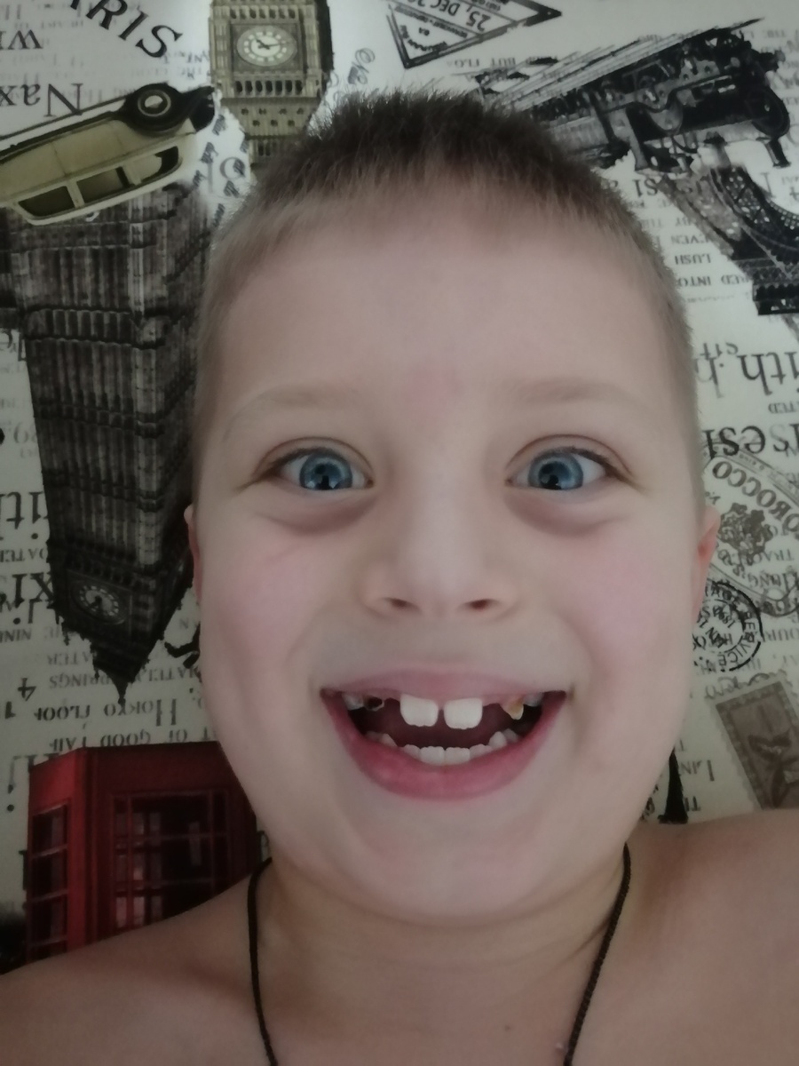 моя собачка больше веселая чем злая))),  но суть понятна.. 