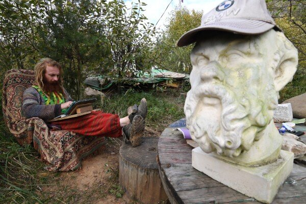 Вот с такими "удобствами" Алексеев и живет. Фото А. Мясникова из открытых источников