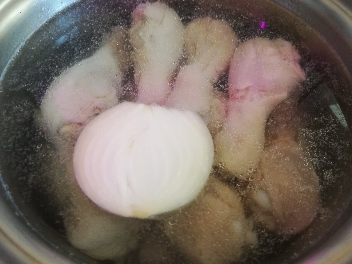 готовим куриный бульон
