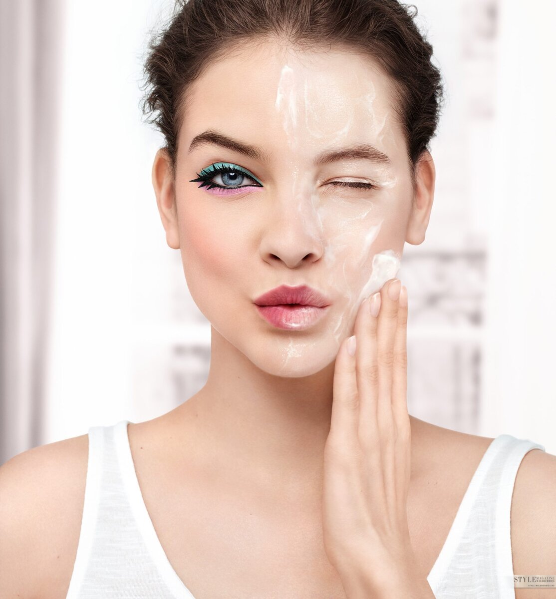 Взято из свободных источников Яндекс. https://media.krasota.ru/filer_public/0f/52/0f52c59b-90fb-46fd-850d-a97934b73866/oblozhka.jpg