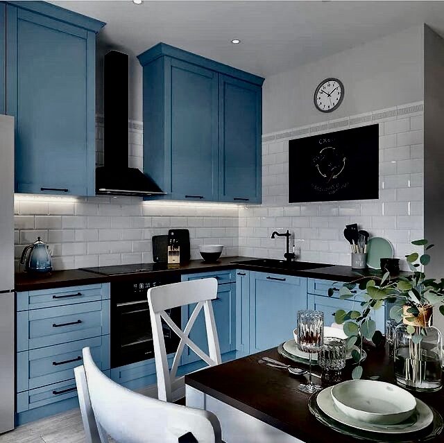 Многим хозяйкам нравятся выдвижные отделы у плиты, очень удобно подходит для хранения масел, специй и всякого нужного под рукой!