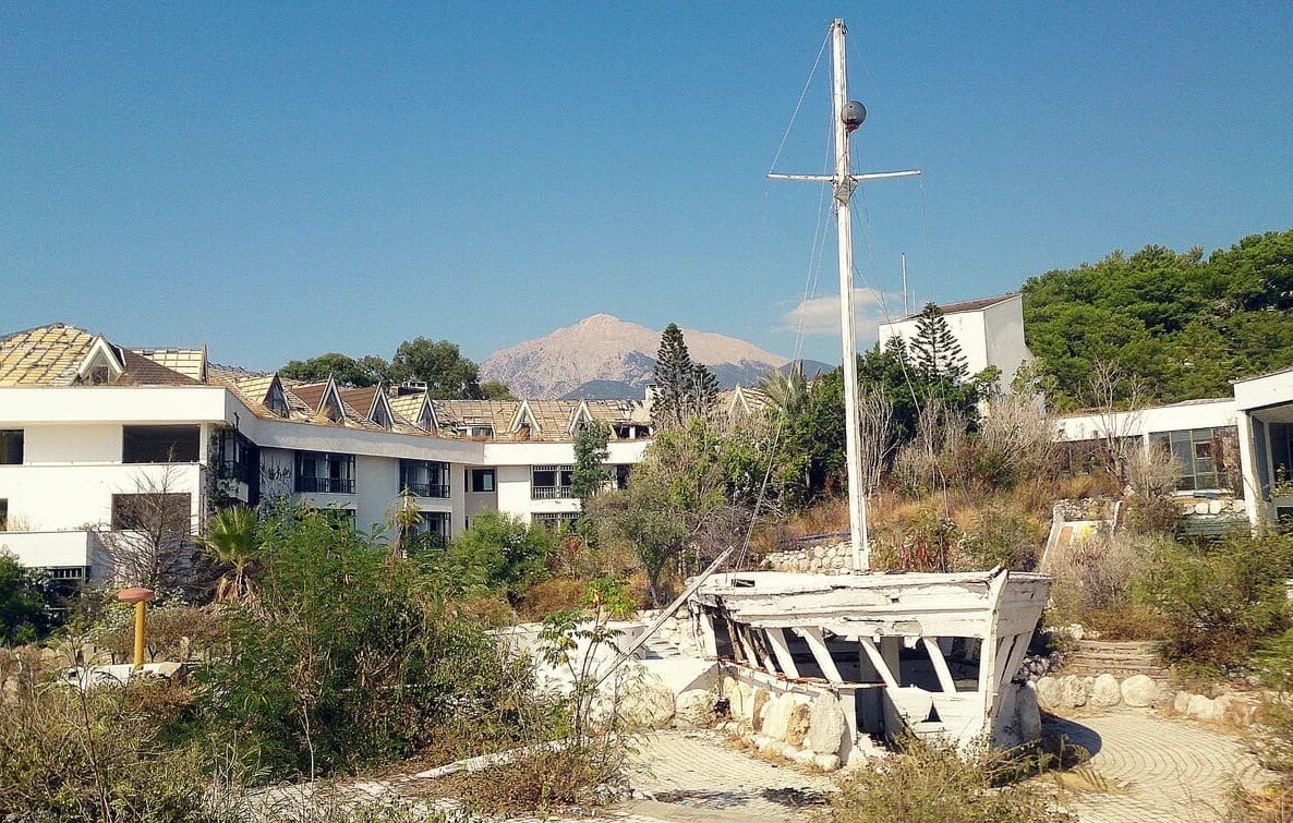 Sea Resort, первая линия отеля