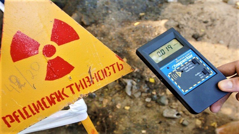  Знак радиации