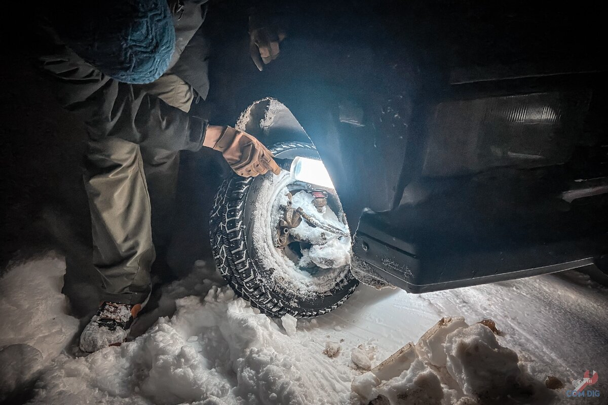 Осмотр и попытки привести ходовую часть автомобиля в исправное состояние. 