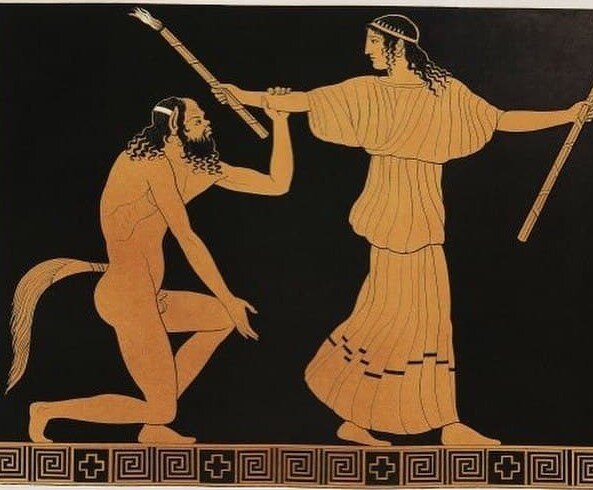 Фрагмент античной вазы со сценой "Бог леса фавн в окружении нимф".