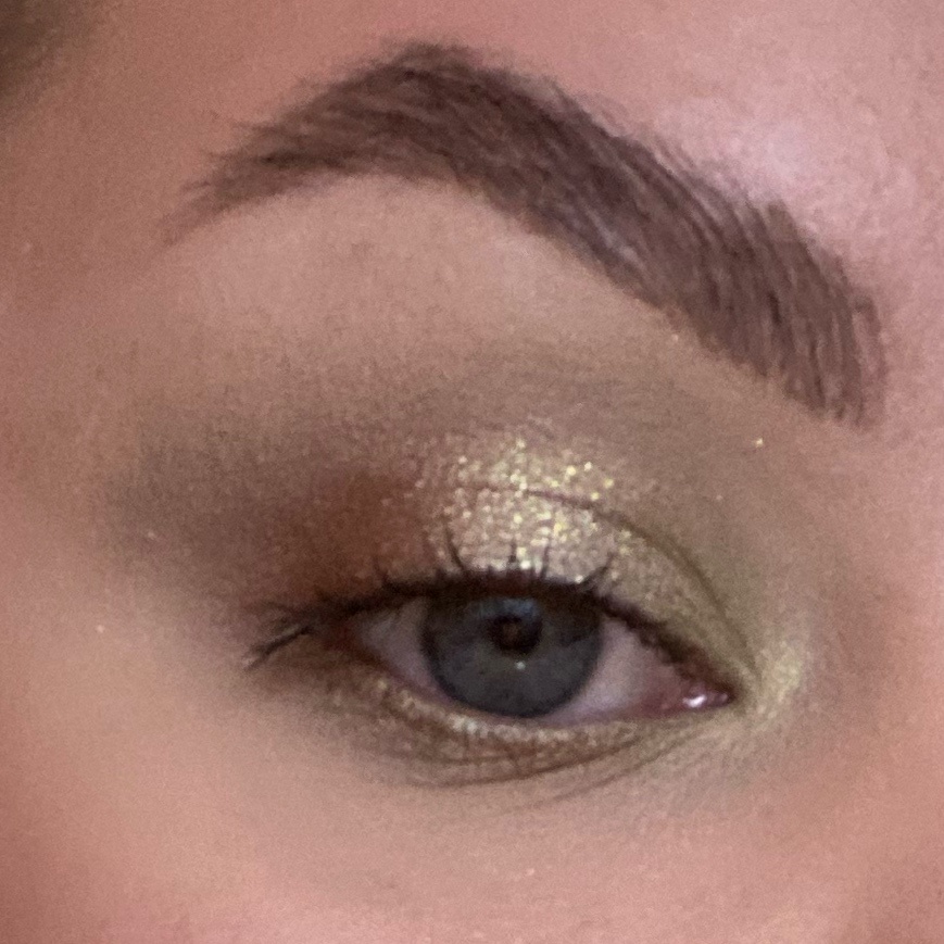 Макияж в коричневато-зеленой гамме