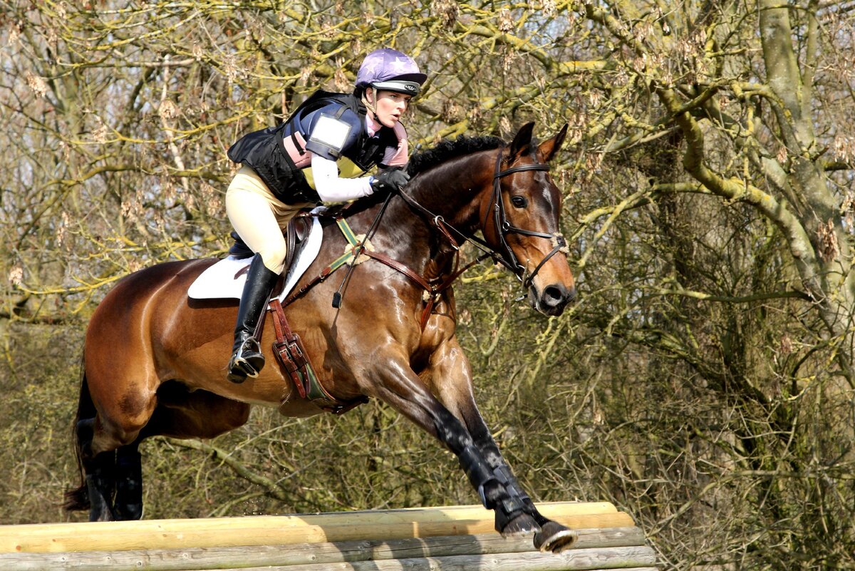 Также некоторые верят, что с белыми бинтами шансы выиграть уменьшаются.