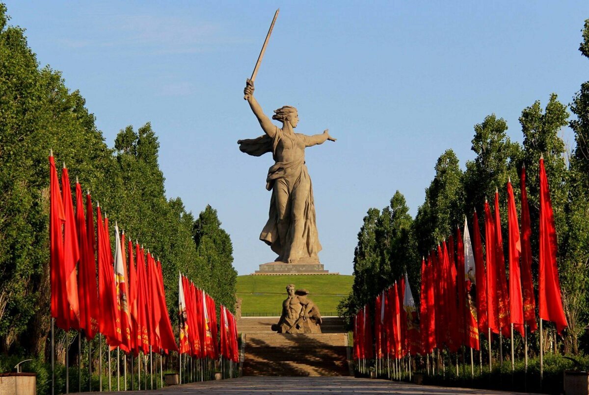 Памятники Сталинградской битвы в Волгограде! Это надо увидеть! |  Автобродяги Путешествия на машине | Дзен