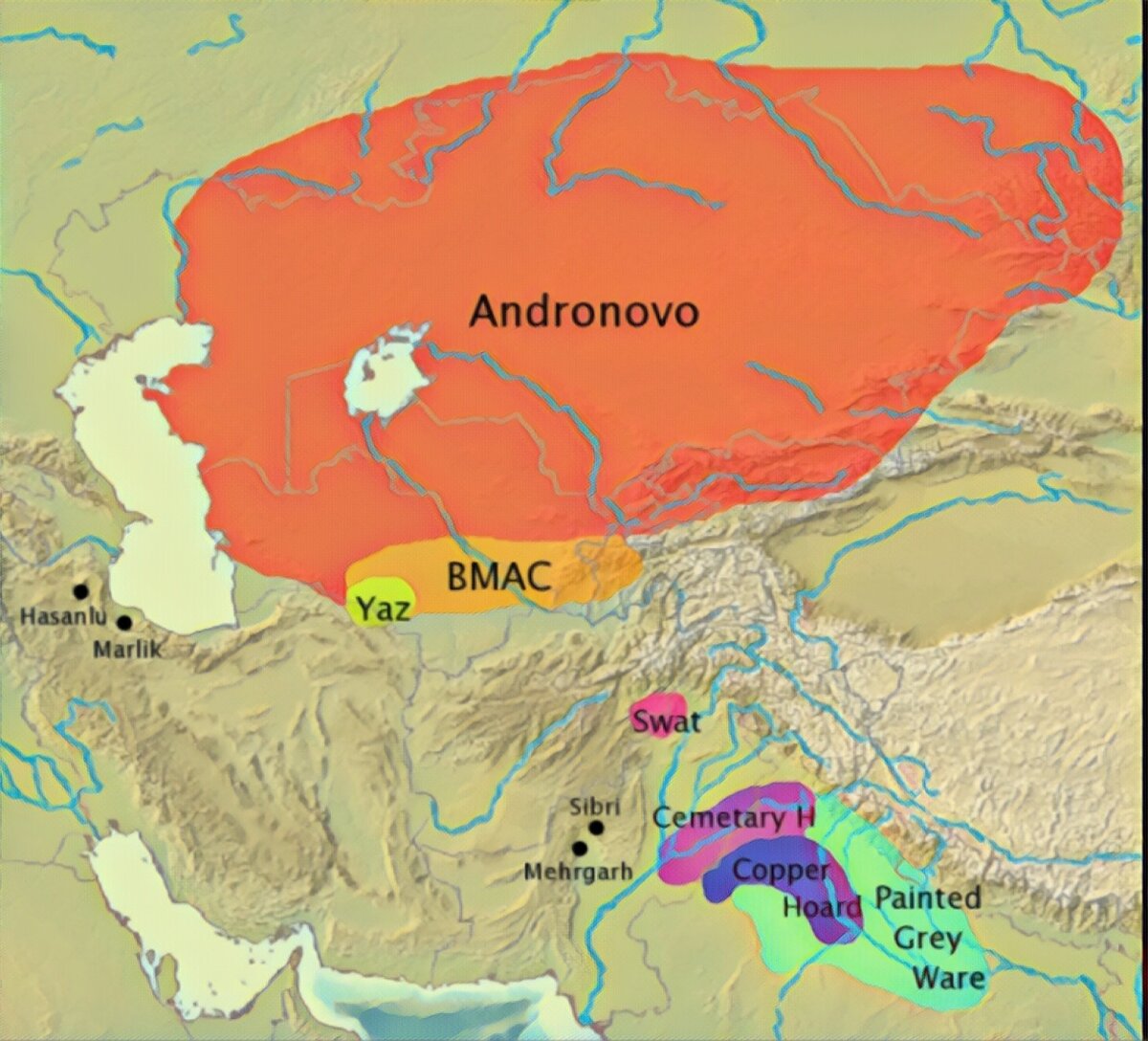 Вашему вниманию представлена карта ареала обитания представителей различных культур(от 4000 до 600 лет до н.э.). Конечно же все эти культуры имеют временные наложения сосуществования: например Индская(Хараппская, на карте в нижней части) цивилизация сосуществовала в одной и тоже время с Бактрийско-Маргианской(на крате BMAC) и Андроновской культурами(на карте Andronovo). На этой карте мы можем наглядно понять, что BMAC выступает здесь ввиде "фильтра", который работает только в одном направлении: с Юга на Север, но никак наоборот. Такие выводы сделаны потому, что археологические и лингвистические данные, накопленные десятелетиями, которыми оперирует сегодня наука, указывает на то, что в нижней части карты(ниже BMAC) вообще отсутвуют типичные для Andronovo археологические находки , способы захоронении, а также останки "андроновцев". Палеогенетические исследования останков обитателей BMAC, говорят о том что в них присутствуют практически все "ближневосточные и индские" гаплогруппы, при минимальных значания гаплогруппы R, а имеющиеся соответсвуют  R1b. Кроме того, в андроново преобладают протообско-угорские языки, со значительным влиянием протоиндоиранских и индоиранских языков, но нет никакого влияния обско-угорских языков на индоинранские. Это что за странное "северное" вторжение, где нет никакого культурного и лингвестического влияния на аборигенов юга?  И ещё, учёные после изучения BMAC пришли к выводу, что никакого вторжения с севера за время существоания культуры не было!(из ОИ, ССО).