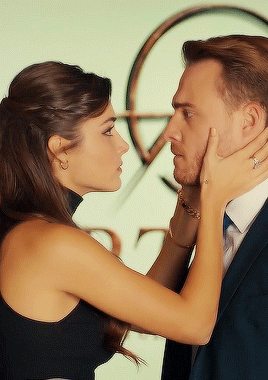 Скриншот из сериала «Постучись в мою дверь» 